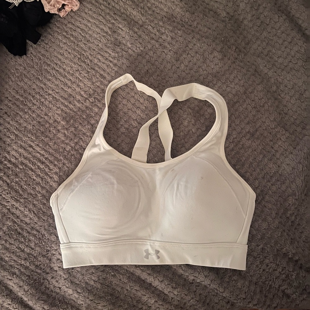 Under Armour Women's Cream Sports Bra